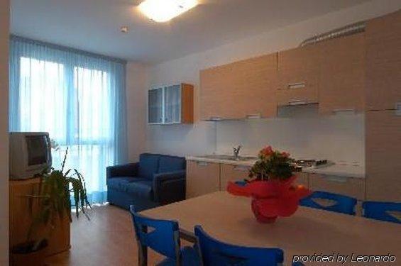 Aparthotel Esperya Линьяно-Саббьядоро Экстерьер фото