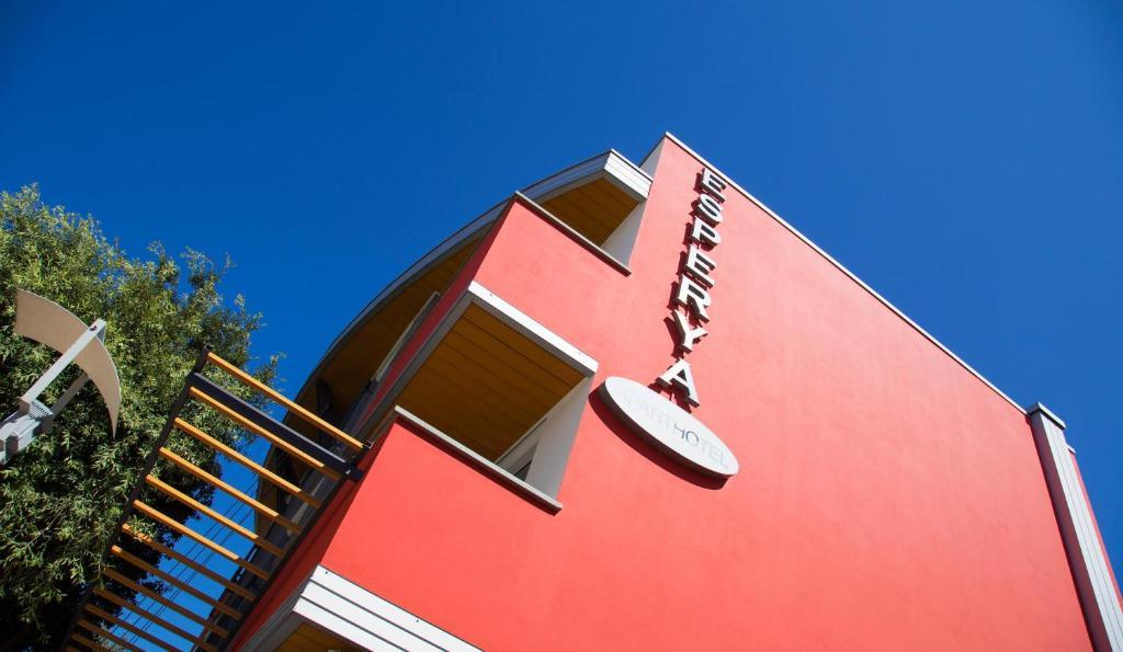 Aparthotel Esperya Линьяно-Саббьядоро Экстерьер фото